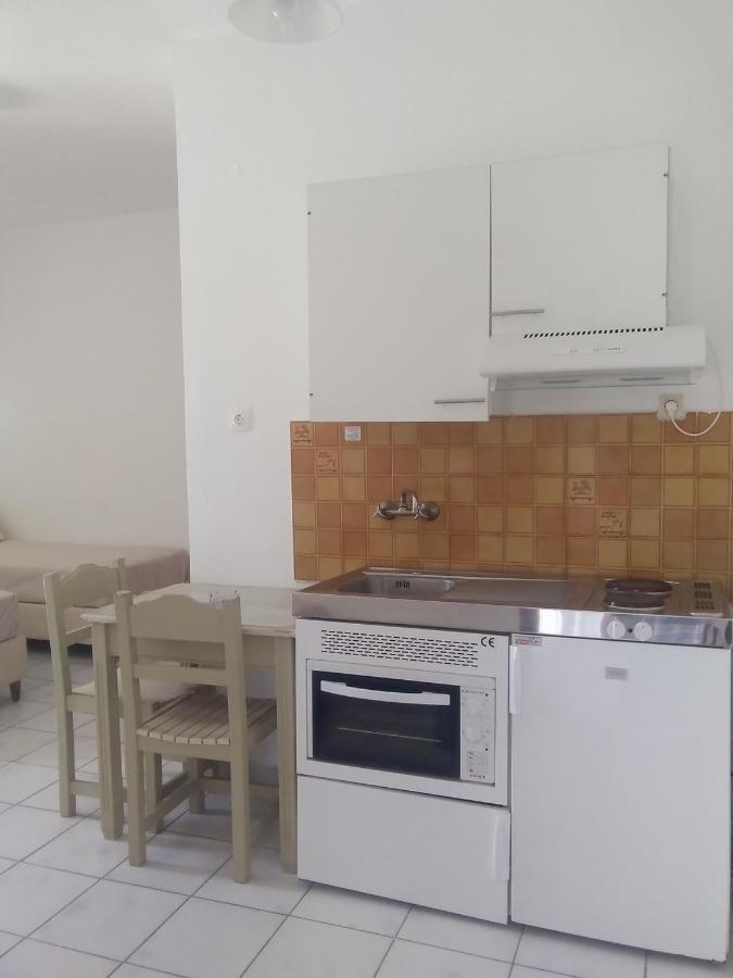 Gorgona Apartments & Studios Ipsos Luaran gambar